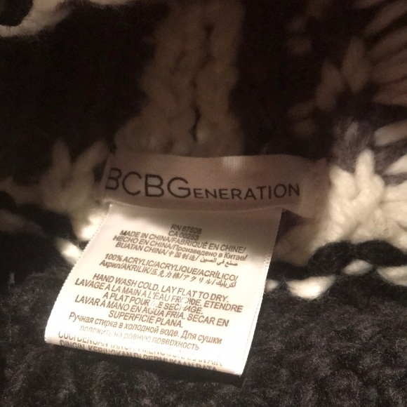 BCBGeneration winter hat - Picture 3 of 3